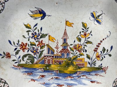 Large Sinceny Earthenware Tray – 18th Century – Chinoiserie & Bird Decor