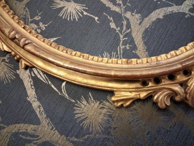 Cadre époque XIX bois sculpté  69 x 43