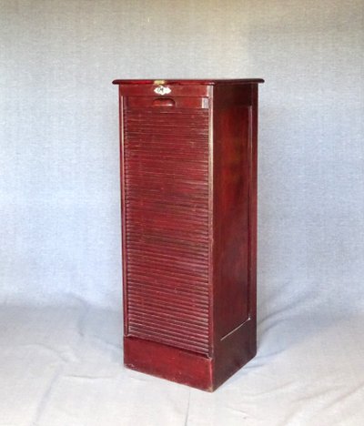 Curtain filing cabinet, by Thonet 1932
