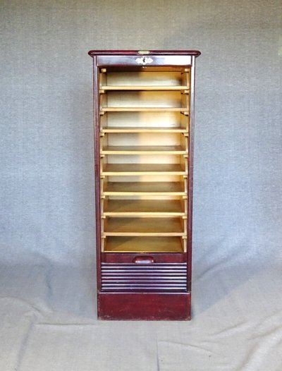 Curtain filing cabinet, by Thonet 1932