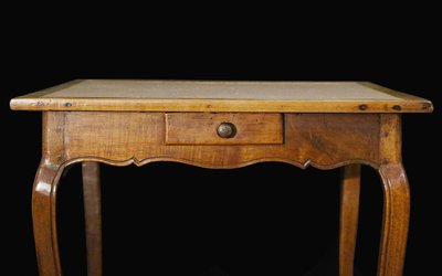Louis XV game table, 18th century Walnut