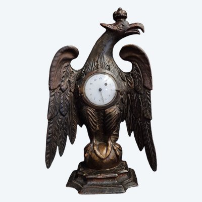 porte montre aigle en bois