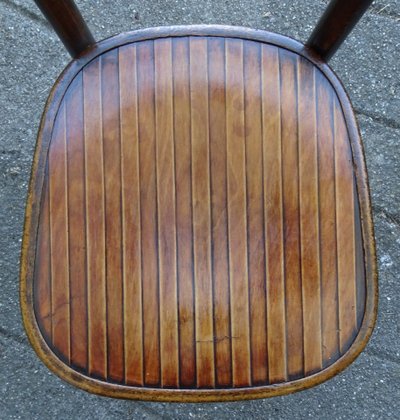 Three Fischel bistro chairs with laminated seats No. 7273, No. Thonet