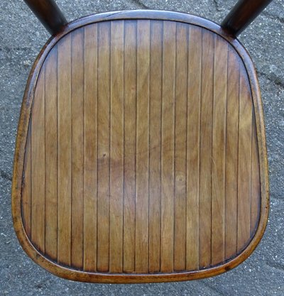 Three Fischel bistro chairs with laminated seats No. 7273, No. Thonet