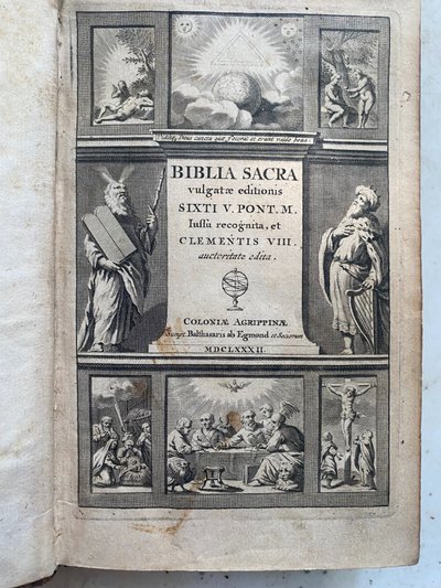 BIBLIA SACRA Vulgatae Editionis Sixti V. Pont. Mr. Iuslu recognized VIII. auctoritate eddita 1682 Col