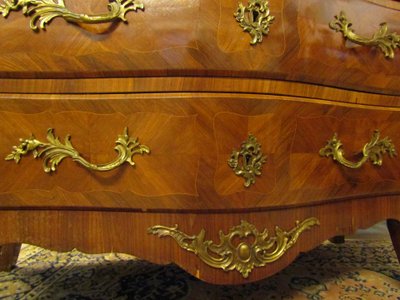 Commode Louis XV - Estampillée Chardonnay
