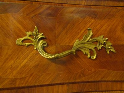 Commode Louis XV - Estampillée Chardonnay