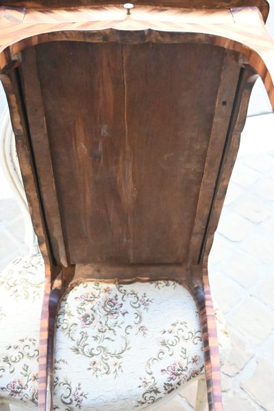 rare table de salon d époque Louis XV  .Attribuée à Adrien Delorme