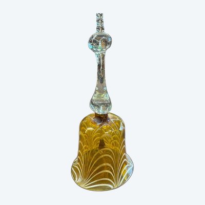 Grande cloche ancienne en verre du XIXe siècle. Jaune et blanc. Dimensions : hauteur 35 cm, diamètre 15 cm.