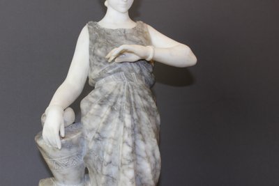 Scultura in alabastro, Donna con turbante di Corrini
