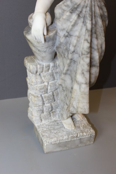 Scultura in alabastro, Donna con turbante di Corrini