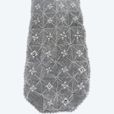 Pair of handmade lace curtains with floral decoration d: 250 x 55 cm each