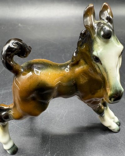 PORCELAIN FOAL