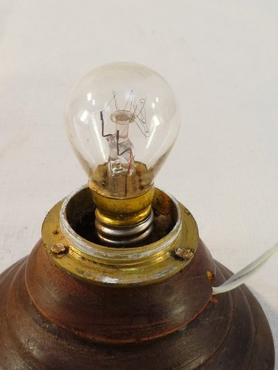 Luce notturna in stile cammeo in conchiglia intagliata