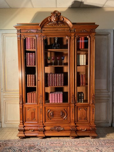 Grande libreria Napoleone III in noce biondo del XIX secolo a 3 ante