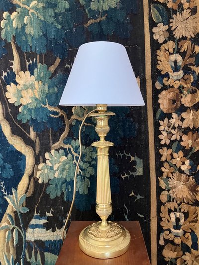 Beautiful antique gilt bronze lamp from the Empire-Restoration period circa 1815/1820