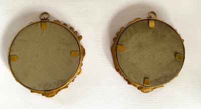 Paar Miniaturen im Louis XV-Stil. Anfang des 20. Jahrhunderts. Vergoldete Bronzerahmen.