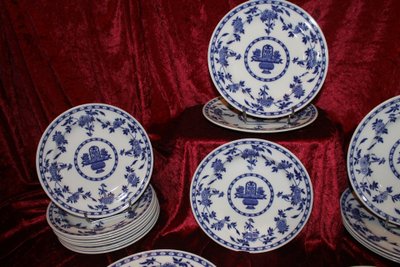 24 englische Steingutteller von Minton, Delfter Blau-Dekor, spätes 19. Jahrhundert