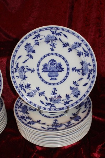 24 englische Steingutteller von Minton, Delfter Blau-Dekor, spätes 19. Jahrhundert