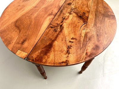 Table demi-lune en noyer massif, circa 1900