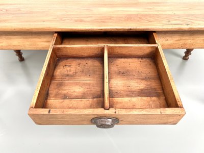 Table de ferme en noyer blond – circa 1900