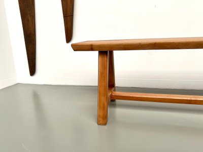 Petit banc en noyer, années 70