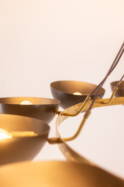Lampadario o lampada a sospensione moderna a 10 luci, in ottone e lacca nera. LS 64521208U