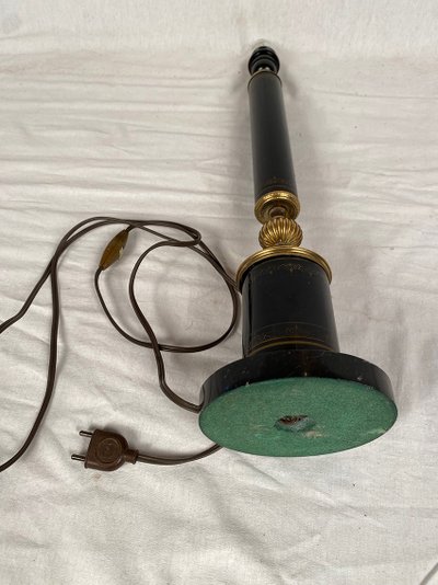 Pied de lampe en métal laqué noir sur base marbre, milieu XXe