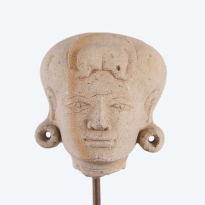 Tête en Tuf Royaume Majapahit