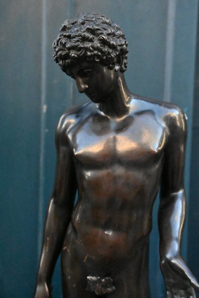 Paar seltener Bronzen: Die Medici-Venus und der Belvedere-Antinoos nach der Antike