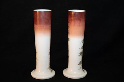 Paire de vases en opaline Art Nouveau