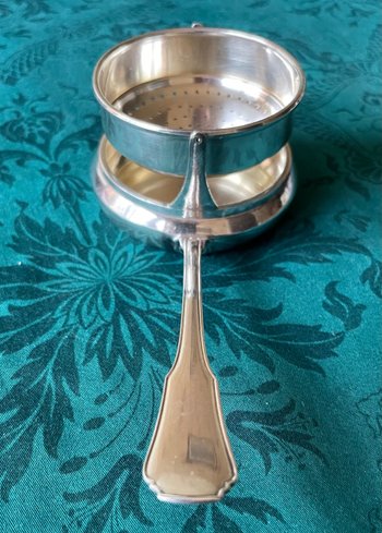 Art deco tea party.