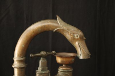 Importante rubinetto da fontana in bronzo patinato, fine XIX secolo