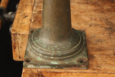 Importante rubinetto da fontana in bronzo patinato, fine XIX secolo