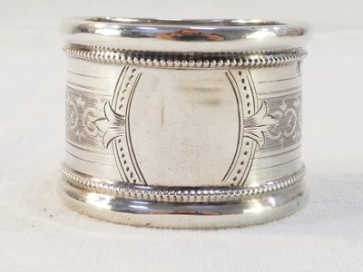Portatovaglioli in argento massiccio del XIX secolo di Gaston BESEGHER