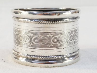 Portatovaglioli in argento massiccio del XIX secolo di Gaston BESEGHER