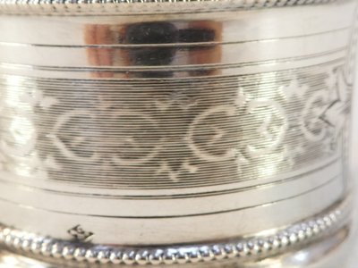 Portatovaglioli in argento massiccio del XIX secolo di Gaston BESEGHER