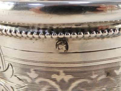 Portatovaglioli in argento massiccio del XIX secolo di Gaston BESEGHER