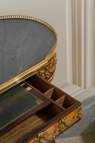 Table à écrire d'époque Louis XVI