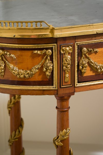 Table à écrire d'époque Louis XVI