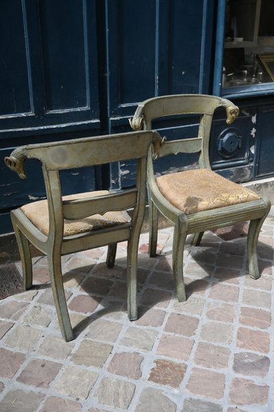 Pair of chairs decorated with ram's heads in plated metal, INDIA