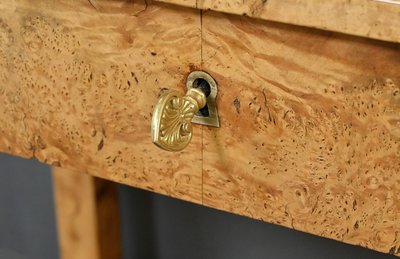 Coiffeuse en placage de Loupe d’Orme, époque Empire – Début XIXe