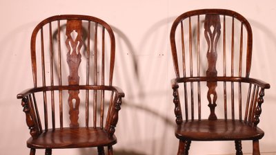 Coppia di poltrone Windsor inglesi del XIX secolo