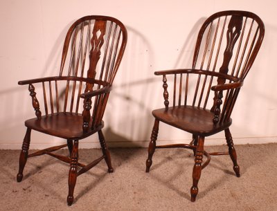 Coppia di poltrone Windsor inglesi del XIX secolo