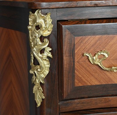 Cassettone in palissandro e intarsi in palissandro in stile Luigi XV – seconda metà del XIX secolo