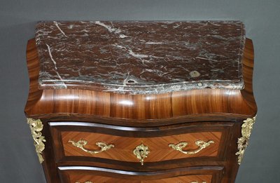 Cassettone in palissandro e intarsi in palissandro in stile Luigi XV – seconda metà del XIX secolo