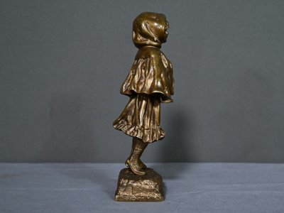 Bronzo “La scolaretta”, firmato Tremo – Inizio XX secolo