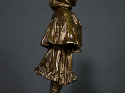 Bronzo “La scolaretta”, firmato Tremo – Inizio XX secolo