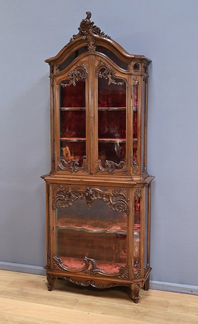 Vitrine Liégeoise deux-corps en Noyer, Style Rocaille, Belgique – Fin XIXe