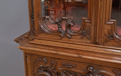 Vitrine Liégeoise deux-corps en Noyer, Style Rocaille, Belgique – Fin XIXe